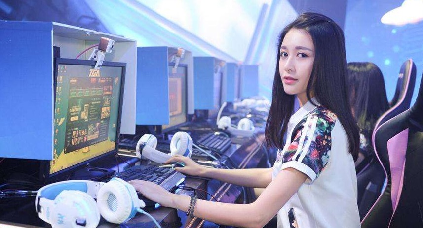 新世纪福音战士OL11月冬日争霸赛揭幕[多图]